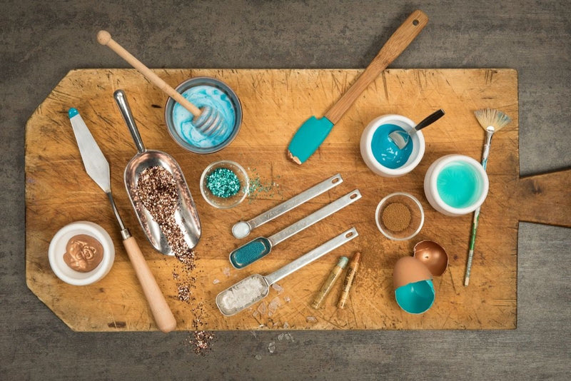 5 Reasons to Paint with Acrylic Paints Instead of Oil Paints