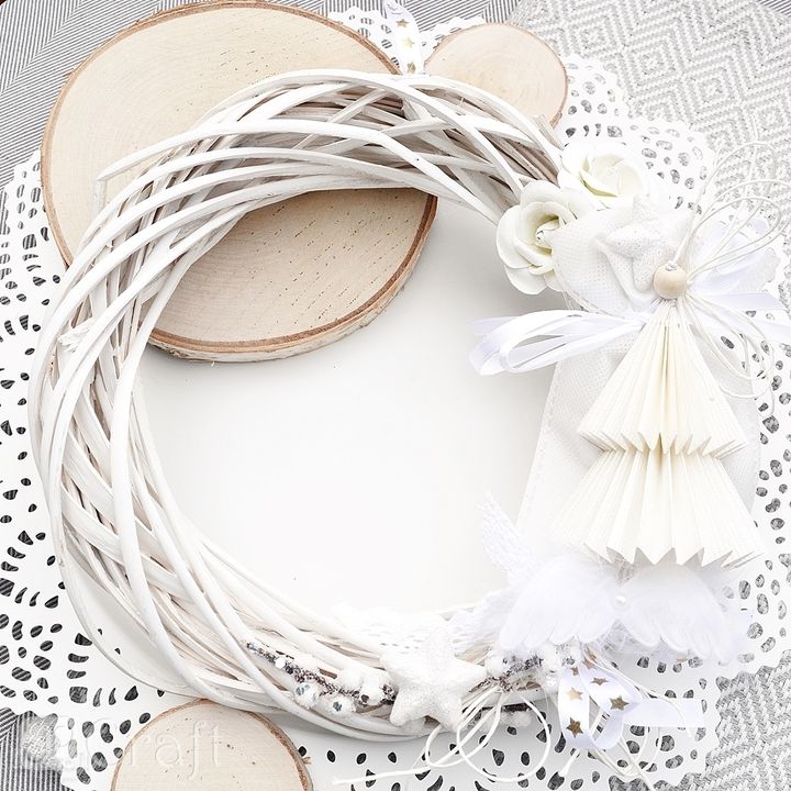 3D Decorative Branches with White Berries, Set of 4