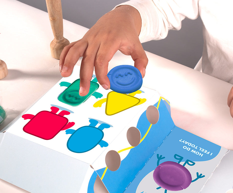 JOVI My First Soft Natural Modeling Clay Set Emotions 4 x 38 g + 3 Stamps