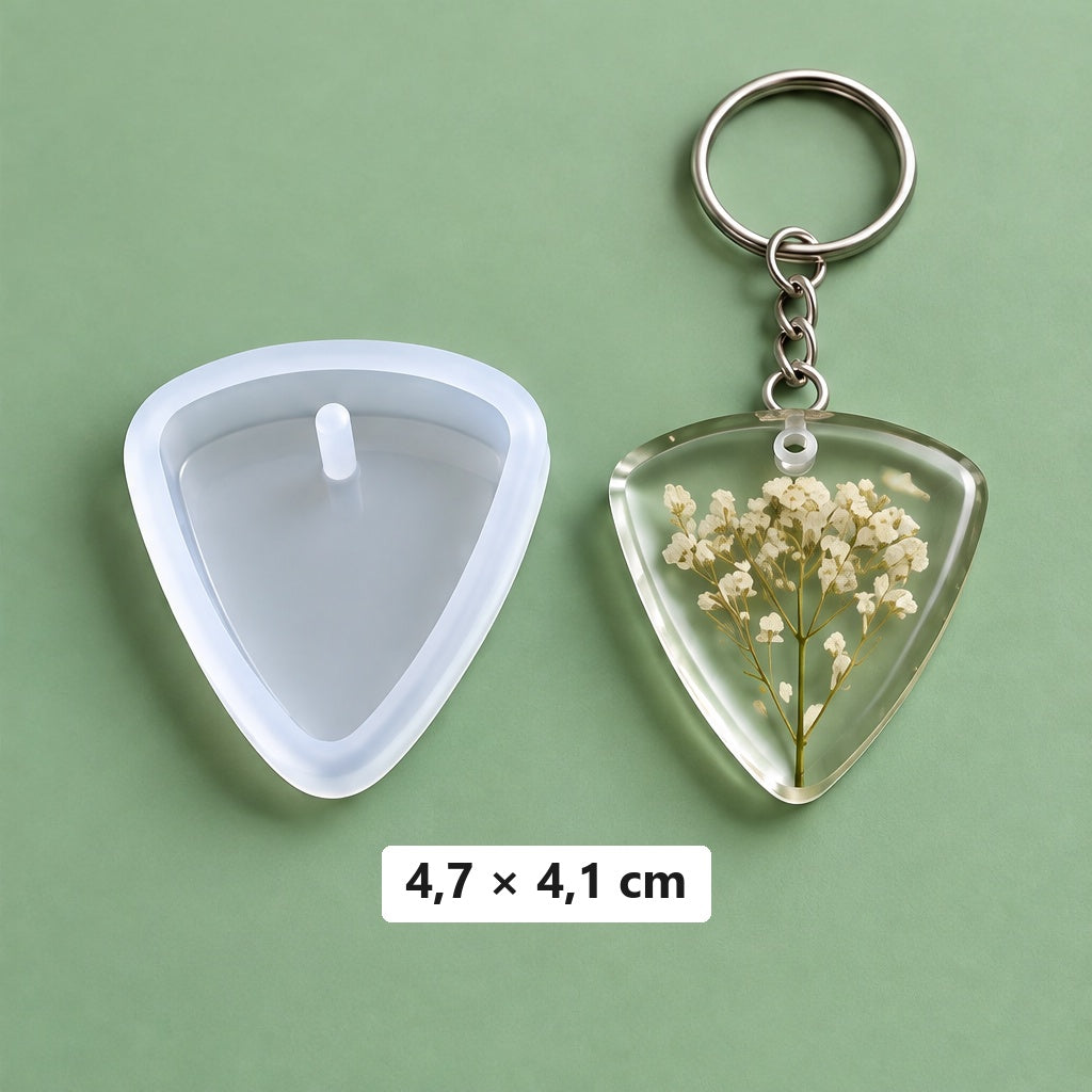 Silicone Resin Pendant Mold with Keyrings – rounded triangle 4,7 × 4,1 cm + 3 key rings