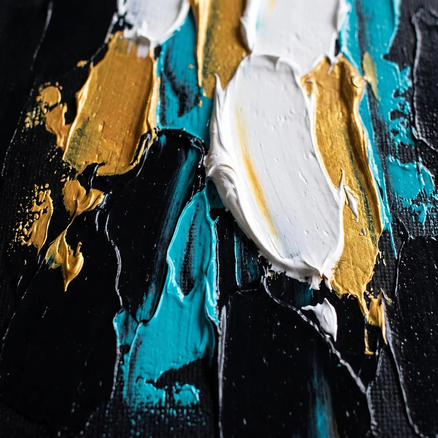 Texture painted with a palette knife on a black PROFI ARTMIE canvas