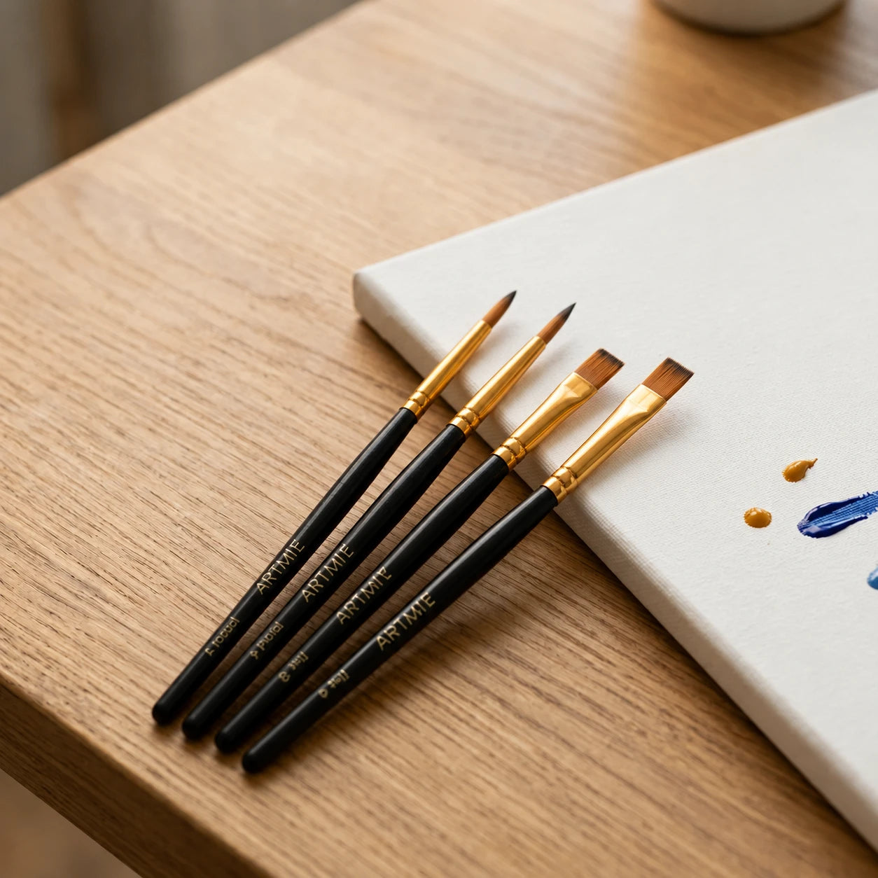 ARTMiE Set of 4 Synthetic Paint Brushes — Key Details